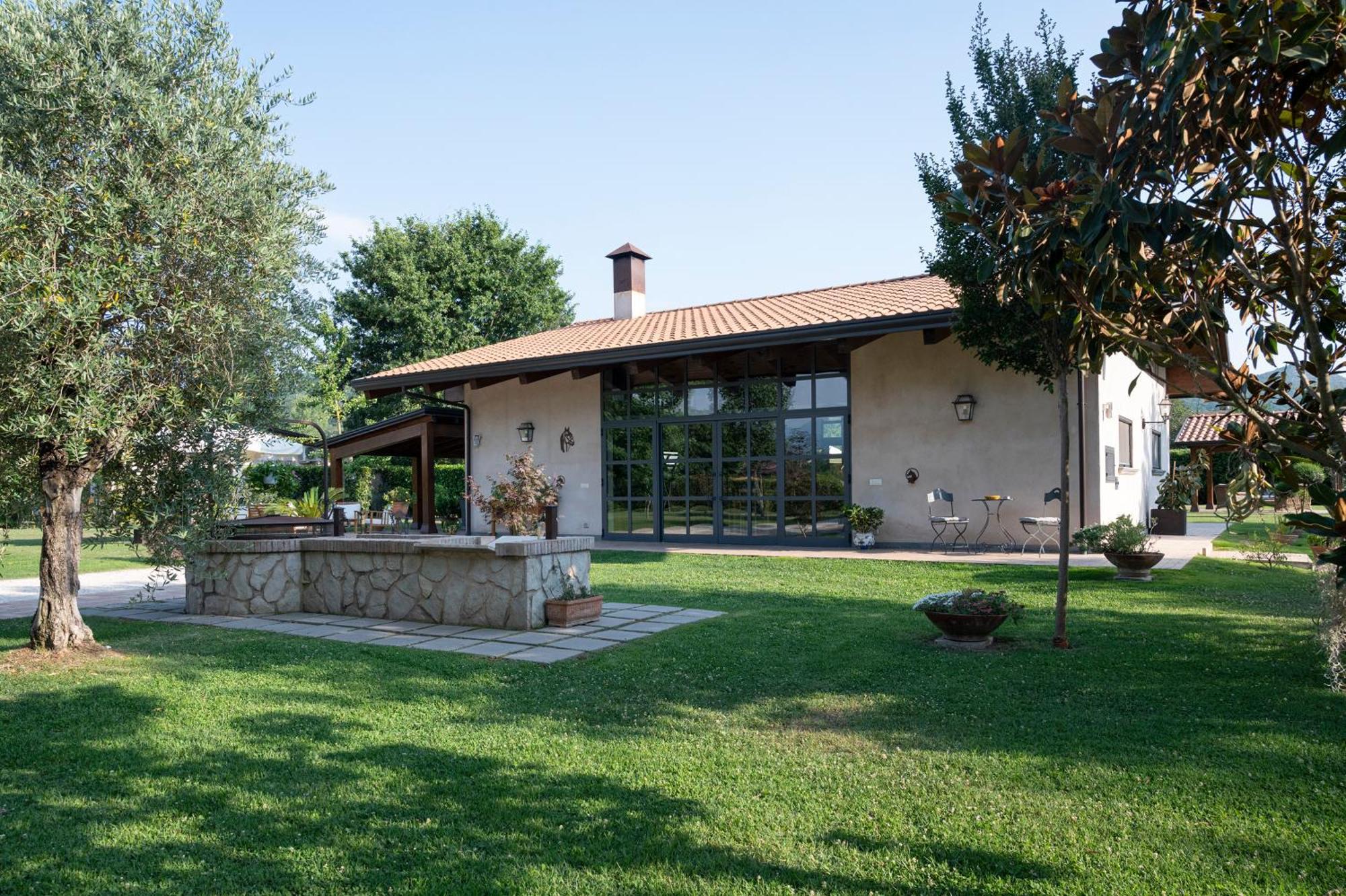 Vairano Patenora Family Farm Soc. Agr. A R.L. 빌라 외부 사진